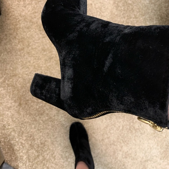 Joie Saleema Velvet Booties - Picture 3 of 7